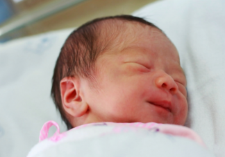 刚出生的新生儿为什么要报体重 不同月龄宝宝体重是多少