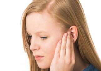 出现耳鸣就是听力受损了吗 耳鸣时间长了会聋吗
