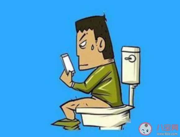 上厕所玩手机容易传播疾病是真的吗 关于厕所的小知识