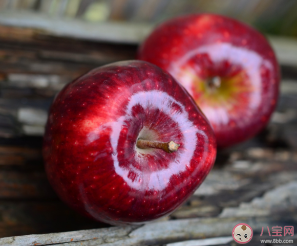晚上吃苹果真的会伤胃吗 苹果的功效有哪些