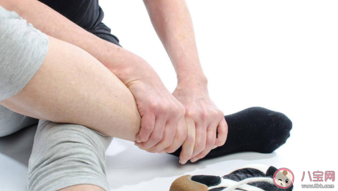 小腿抽筋的原因有哪些 腿抽筋时采取什么方法缓解