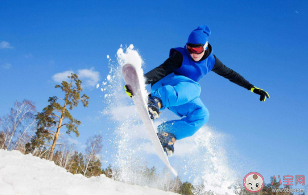 新手滑雪最先练什么 10个初学者必备滑雪技巧
