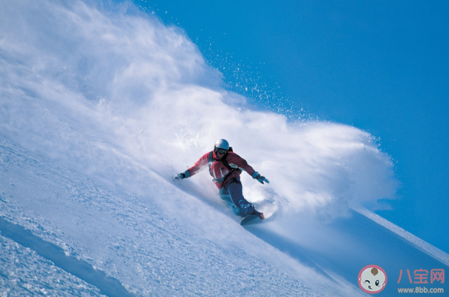 高山滑雪要做好哪些防护 滑雪有哪些注意事项
