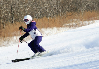 滑雪正确处理常见伤害 滑雪时如何避免发生意外
