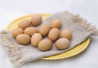 红皮鸡蛋和白皮鸡蛋的营养一样吗 红壳鸡蛋和白壳鸡蛋买哪个