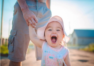 1~2岁宝宝会有哪些情绪表现 怎么培养1到2岁孩子的情绪自控力