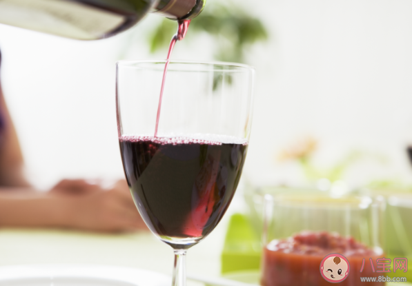 红酒|每天喝点红酒可软化血管吗 喝红酒可以降血压调血脂吗