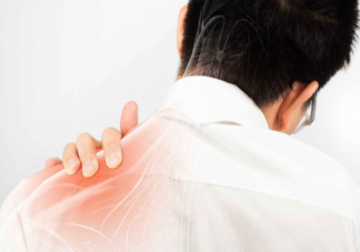 用力甩手能治肩周炎吗 如何正确区分肩周炎和肩关节损伤