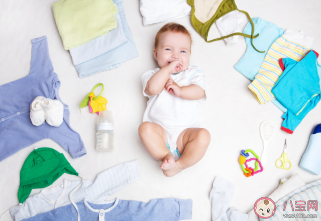 婴儿衣物需要用单独的洗衣机洗吗 宝宝新衣如何清洗