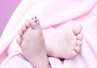 宝宝足外翻是怎么导致的 宝宝足外翻最佳治疗时间