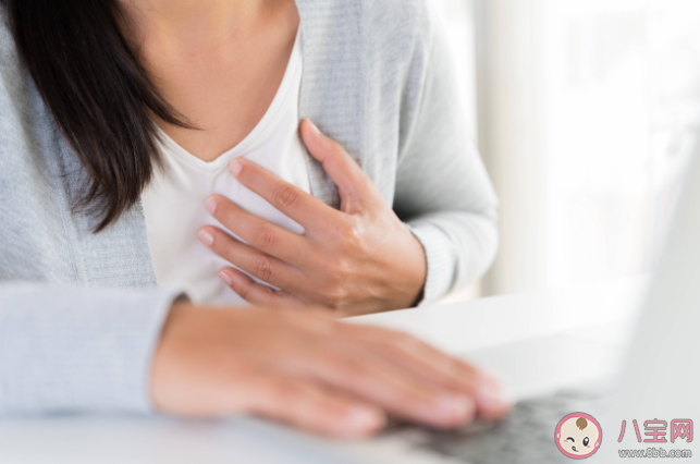 女子乳房反复现湿疹症状却是乳腺癌 为什么乳腺癌会有湿疹