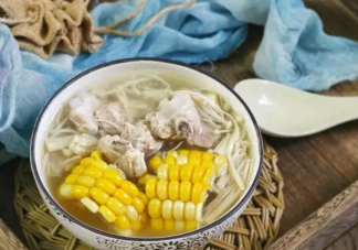 为什么玉米和金针菇难以消化 金针菇和玉米可以一起煮汤吗