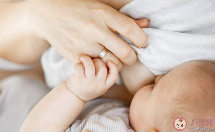 哺乳期|哺乳期大小奶怎么办 为什么宝宝偏爱某一边奶水