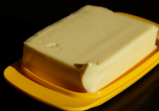 稀奶油和黄油是什么关系 黄油为什么又叫奶油