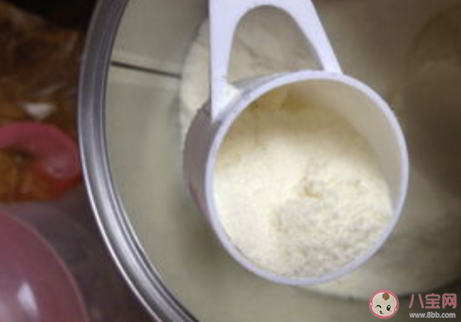 怎么避免奶粉结块 3大常见奶粉存储误区