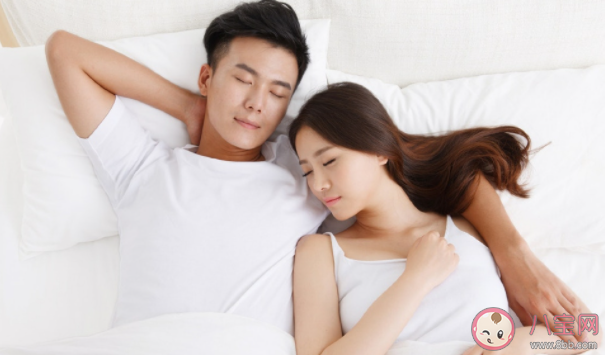 研究称与伴侣共眠好过独睡 和伴侣一起睡更好吗