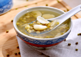 哪种颜色的绿豆汤消暑效果最好 糖尿病患者能不能喝绿豆汤