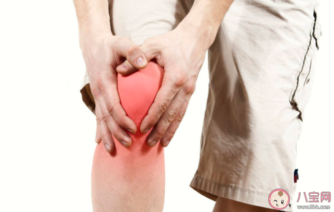 膝盖屈伸咔咔响是怎么回事 膝盖弹响的原因有哪些
