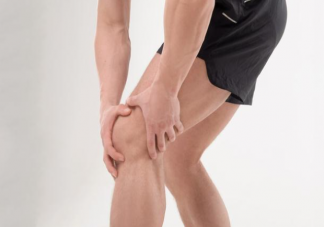 膝关节屈伸咔咔响怎么办 膝关节的弹响到底是什么原因