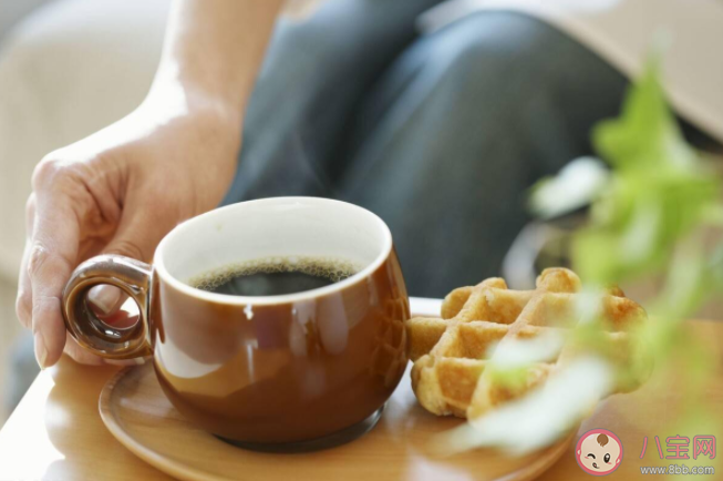 研究称喝咖啡会导致冲动消费 喝咖啡后为什么更容易消费