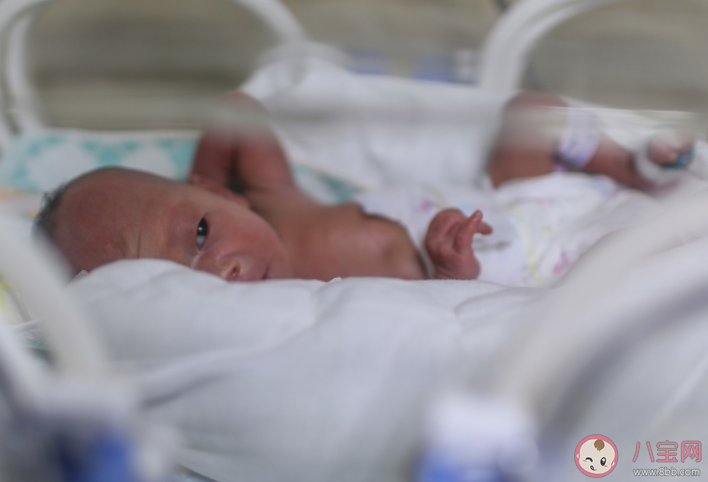 孕期早产的迹象有哪些 早产儿出生越早越容易有缺陷