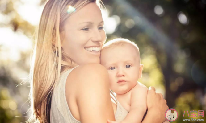 母子依恋关系有哪些类型 如何培养具有安全型依恋的孩子