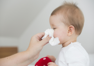 怎么判断婴儿是否有鼻炎 小儿过敏性鼻炎和脾胃有关系吗
