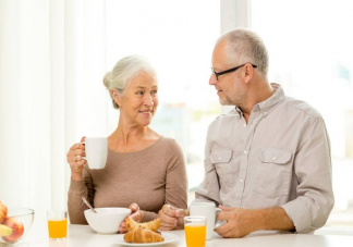 为什么老人容易出现营养不良 老年人容易缺什么营养