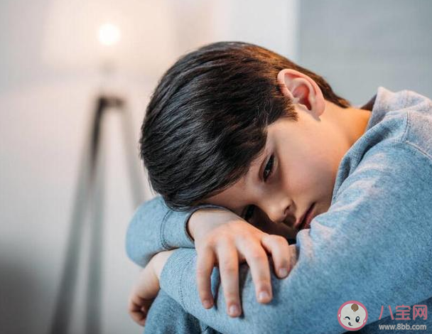 少年儿童抑郁症的六大先兆是什么 如何及早发现少年儿童抑郁