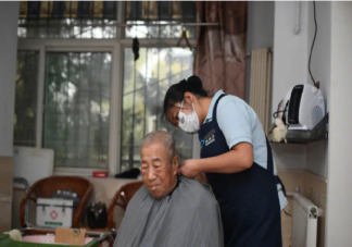 1.5亿中国低龄老人三分之一在工作 老人该如何度过晚年