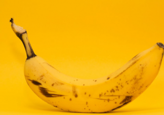 长黑斑的香蕉才能缓解便秘吗 哪种颜色香蕉通便效果最好