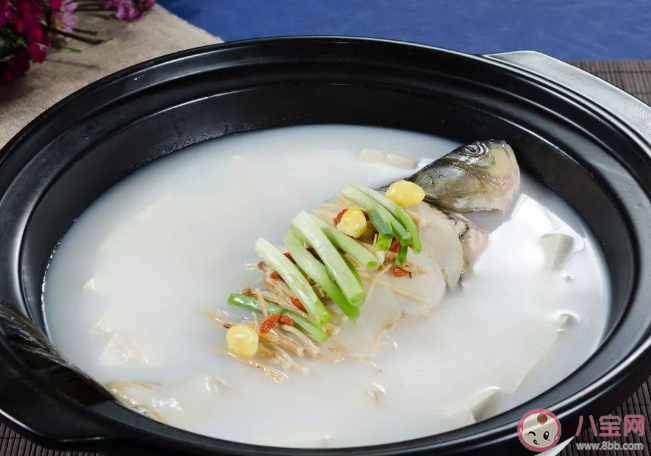 鱼汤熬到发白更有营养吗 鱼汤怎么煮出奶白颜色