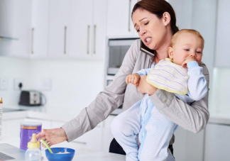 上班和当全职妈妈哪个更累 做全职妈妈会有什么风险