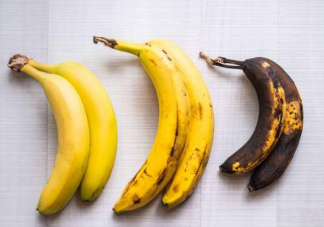 如何防止香蕉变黑 香蕉皮变黑了还能吃吗