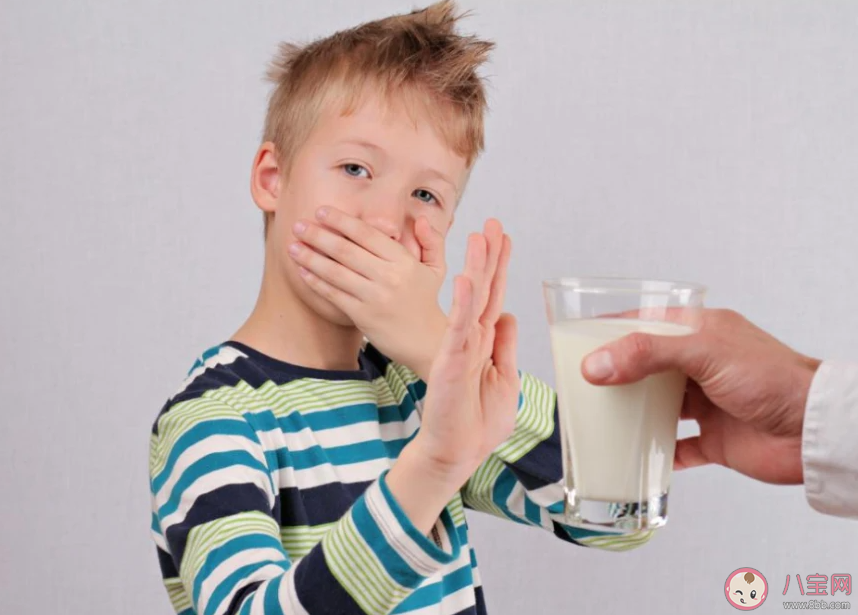 为什么会对牛奶过敏 牛奶过敏怎么办