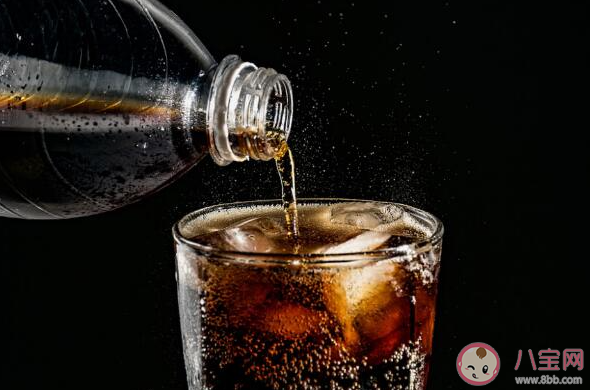 过度喝饮料会导致肾衰竭吗 碳酸饮料喝多了会怎样