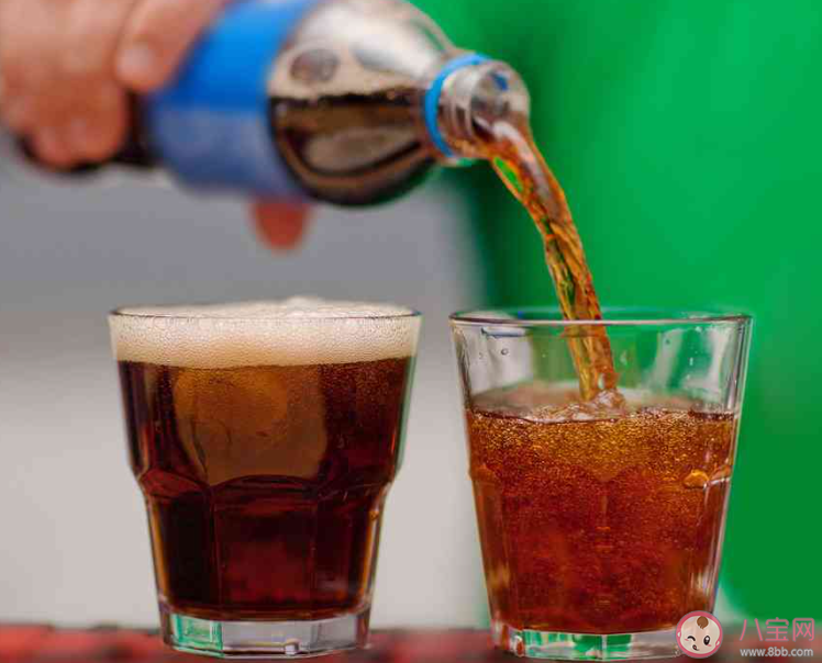 过度喝饮料会导致肾衰竭吗 碳酸饮料喝多了会怎样