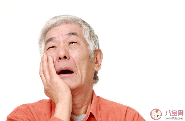 人老掉牙很正常吗 老年人牙周炎有什么症状