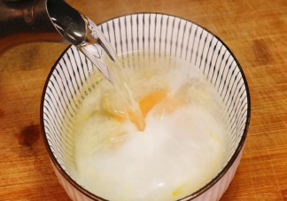 开水冲鸡蛋有没有科学道理 开水冲鸡蛋能吃吗
