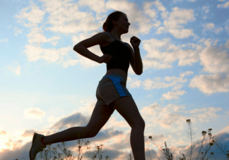 坚持跑步能防抑郁吗 坚持跑步会给你带来什么变化