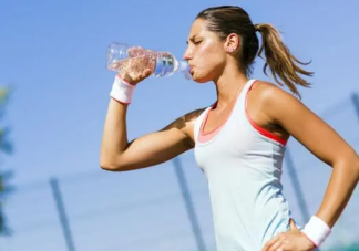 运动出汗能排毒吗 运动出汗后怎么补充水分